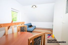 Dwa domy z ziemią rolną w Broniszowie